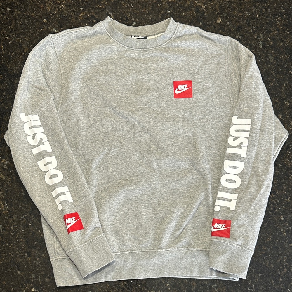 Nike Men's Crewneck Sweater in Gray with Red Accents